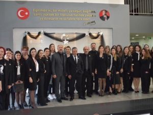 MER Kolejinde şimdi de online birebir veli toplantıları