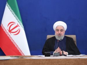 İran Cumhurbaşkanı Ruhani: "Yarın beyaz bölgelerde camiler yeniden açılıyor"