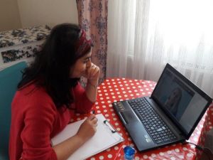 Bayraklı’da öğretmenlere ‘online ders’ eğitimi