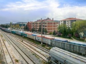 Türkiye’nin tek seferde en uzağa giden en uzun ihracat treni yolda