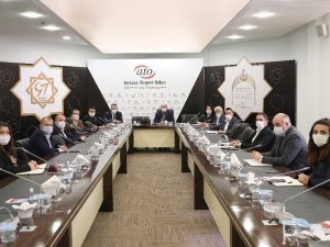 ATO Başkanı Baran: “Restoran, lokanta ve kafelerimizin tencerelerinde ‘dayanışma’ kaynasın”