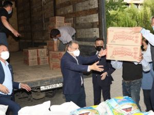 Ahmet Yesevi Üniversitesinden Türkistan’ın Maktaaral köylerine yardım