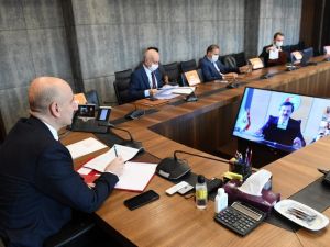 Bakan Karaismailoğlu iş insanlarına seslendi: “Çok yakında bu sıkıntılı günleri geride bırakacağız”