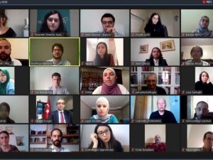 Yunus Emre Enstitüsü dünyanın dört bir yanında Türkçe öğrenen öğrencileri buluşturdu