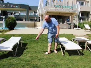 Otellerde sosyal mesafe ölçümleri yapılıyor