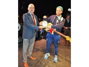 Athena’nın Şarkıları İzmir’e Yazı Getirdi