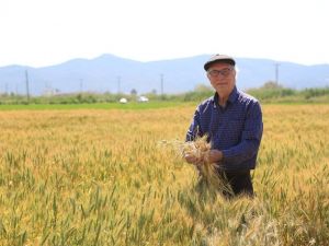 Atıcı; “Pandemi mücadelesinin kahramanlarının biri de Türk çiftçisidir”