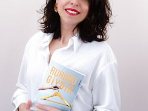 ‘Ruhunu Giydir’ raflarda