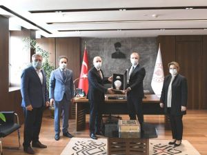 Başkan Ceyhun ve milletvekillerinden bakanlara ziyaret