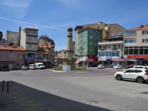 Demirci’de maskesiz cadde ve meydanlara çıkılmayacak