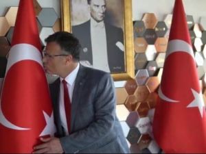 Alaşehir Belediye personeli ’Gençliğe hitabeyi’ okuyup klip çekti