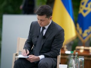 Zelenskiy: “Putin ile korona salgınından sonra görüşeceğiz”