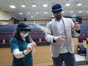 Dünyada kadavra uygulamasını bitirecek sanal teknoloji İstanbul Tıp Fakültesinde