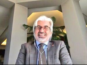 AK Parti’de video konferanslı bayramlaşma
