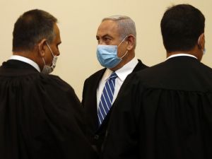 İsrail Başbakanı Netanyahu’nun yargılandığı davanın ilk duruşması sona erdi