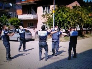 Zabıta’dan oyunlu bayram kutlaması