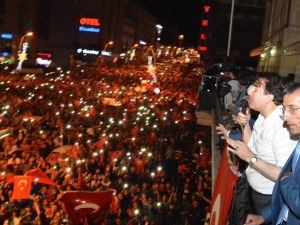 AK Parti Milletvekili Aydemir: ‘’Darbeleri ve destekçilerini lanetliyoruz’