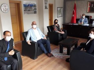 Çocuklar, ’Çocuklarımız mutlu biz mutlu’ e-Twinning projesi ile mutlu