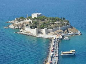 Kuşadası’nan simgesi Güvercinada, UNESCO dünya mirası geçici listesine girdi