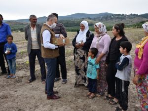 Dünya Süt Günü’nde çiftçilere süt ikramı