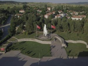 Dumlupınar Şehitliği ziyarete açıldı