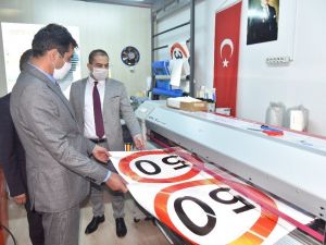 Manisa Büyükşehir Belediyesi üreterek tasarruf sağlıyor