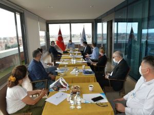 Çiğli’de hastane yöneticileri ile ’normalleşme’ toplantısı