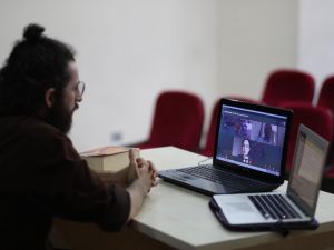 Ünlü isimler Bayraklı’da Nazım’ı anlattı