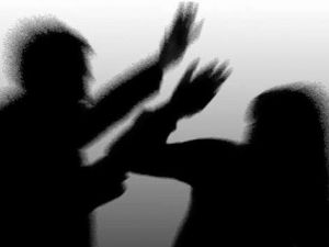 Öğrenciler sosyal izolasyonda kadına şiddete dikkat çektiler