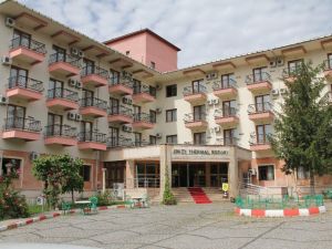 Emet Termal Otel olağanüstü önlemlerle hizmete başladı