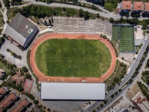 Kuşadası’nın emektar stadyumu Özer Türk, 30 yıl sonra yenilendi