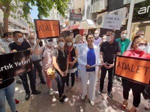Kuşadası’nda “ Kadına Yönelik Şiddet “ protesto edildi