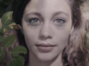 Manisalı şarkıcı sesiyle mest etti