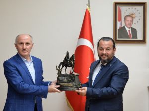 Vali Meral’den veda ziyareti