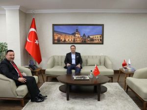Başkan Beyoğlu’ndan Eryılmaz’a ziyaret