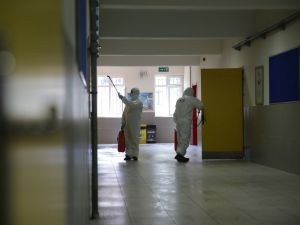 Fatih’te LGS öncesi okullar dezenfekte edildi