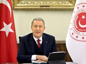 Bakan Akar, Estonya Savunma Bakanı Luik ile telefonda görüştü