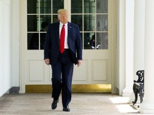 ABD Başkanı Trump polis reformuna ilişkin kararnameyi imzaladı