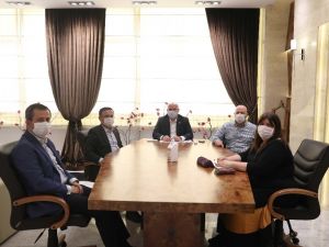 ATO Başkanı Baran, AVM’lerde yeme-içme sektörü sorunlarını AYD Başkanı Altaş’a iletti