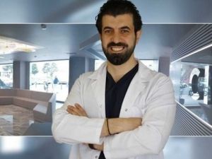 Dr. Emrah Çinik saç dökülmesinin genetik faktörlerini anlattı