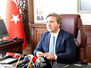 Aksaray Valisi Aydoğdu görevine başladı