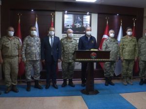 Bakan Akar’dan Şırnak valisine ziyaret