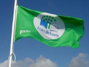 MER Koleji şimdi de ’Yeşil Bayrak’ sahibi olmaya hak kazandı