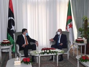Libya Başbakanı Serrac’tan Cezayir’e resmi ziyaret