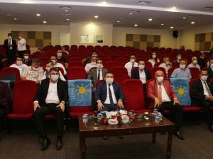 Kula İYİ Parti’de mevcut başkan güven tazeledi