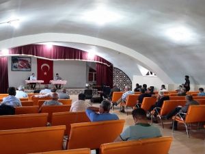 Kulu’da mahalle muhtarları bilgilendirme ve istişare toplantısı yapıldı