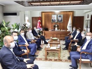 AK Parti heyetinden Vali Becel’e hayırlı olsun ziyareti