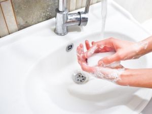 Kokulu ve renkli sabunlara dikkat