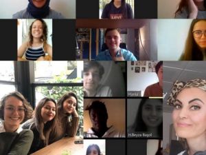 Egeli dil öğrencileri pandemiyi öğrenerek geçirdi