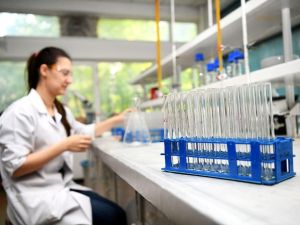 EÜ Seroimmunoloji Laboratuvarı antikor testinde bölgedeki tek yetkili laboratuvar